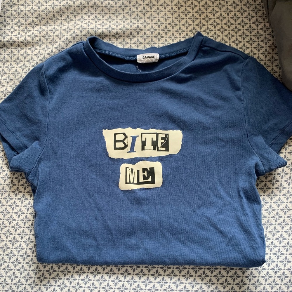 Garage cropped baby Tee
